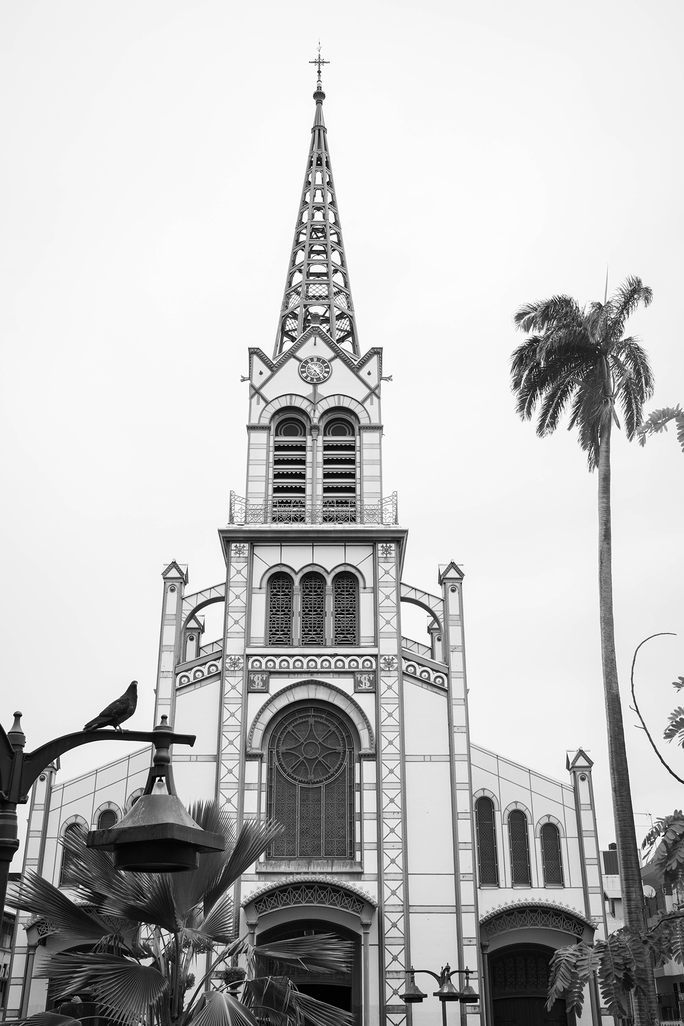 Geez_FDF_Martinique_StLouis_cathedral_02_2048