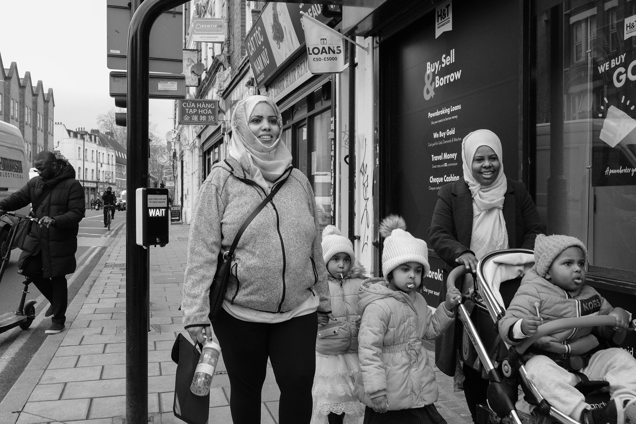 Geez_Peckham_muslim_mothers_children_2048